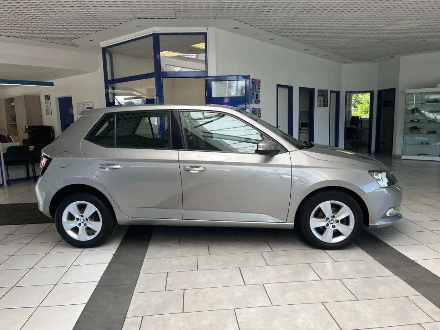 Skoda Fabia 1.0 TSI-95 Ambition,Sitzheiz., Parkh., Alu Beige - 2