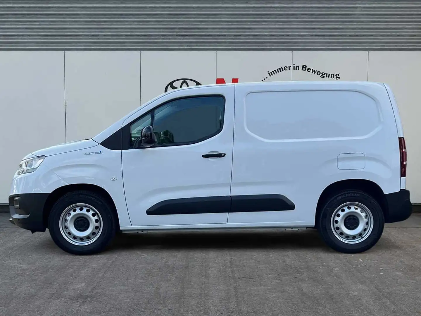 Toyota Proace City Electric (50 kWh) L1 Comfort, Navi Weiß - 2