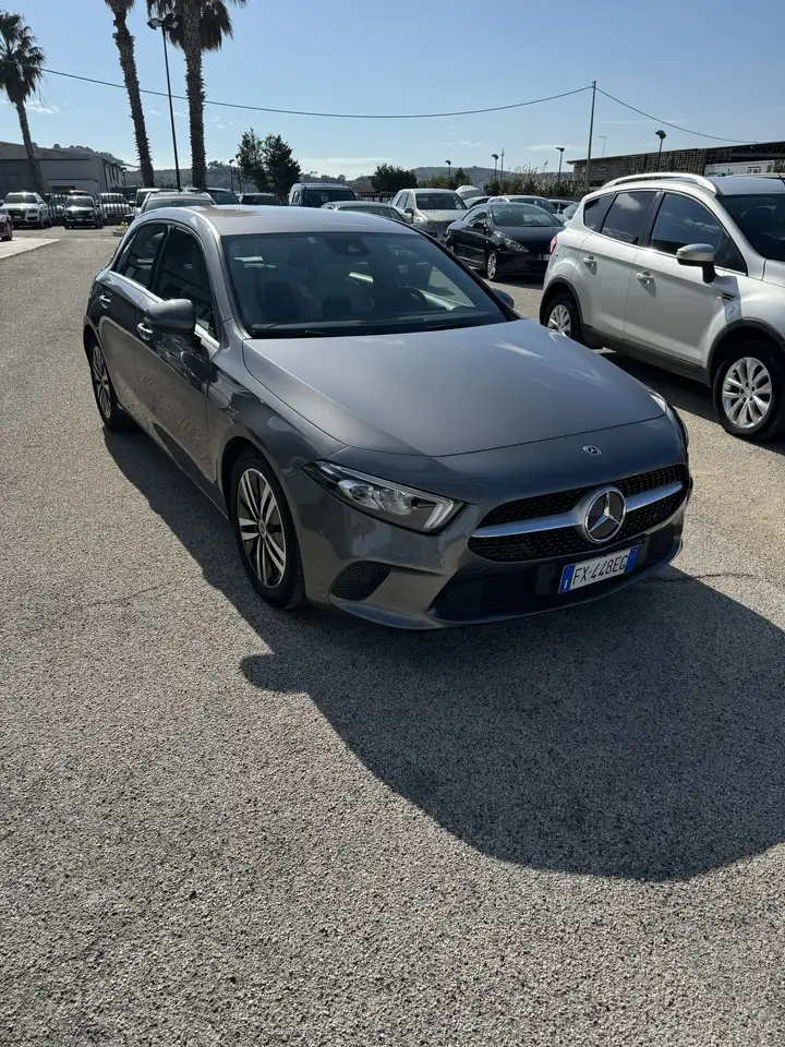 Mercedes-Benz A 180