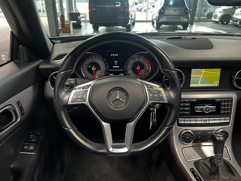 Mercedes-Benz SLK 200 AMG Line PANOVARIODACH NAVI+PDC+AIRSCARF — photo 13
