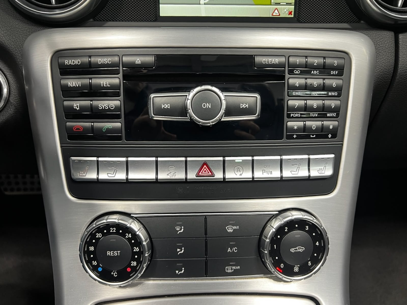 Mercedes-Benz SLK 200 AMG Line PANOVARIODACH NAVI+PDC+AIRSCARF — photo 12