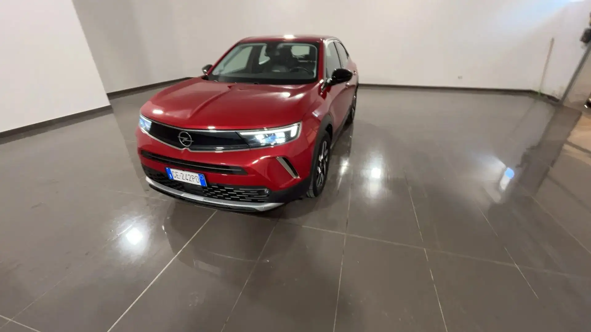 Opel Mokka-E Mokka electric Elegance 136cv Червоний - 1