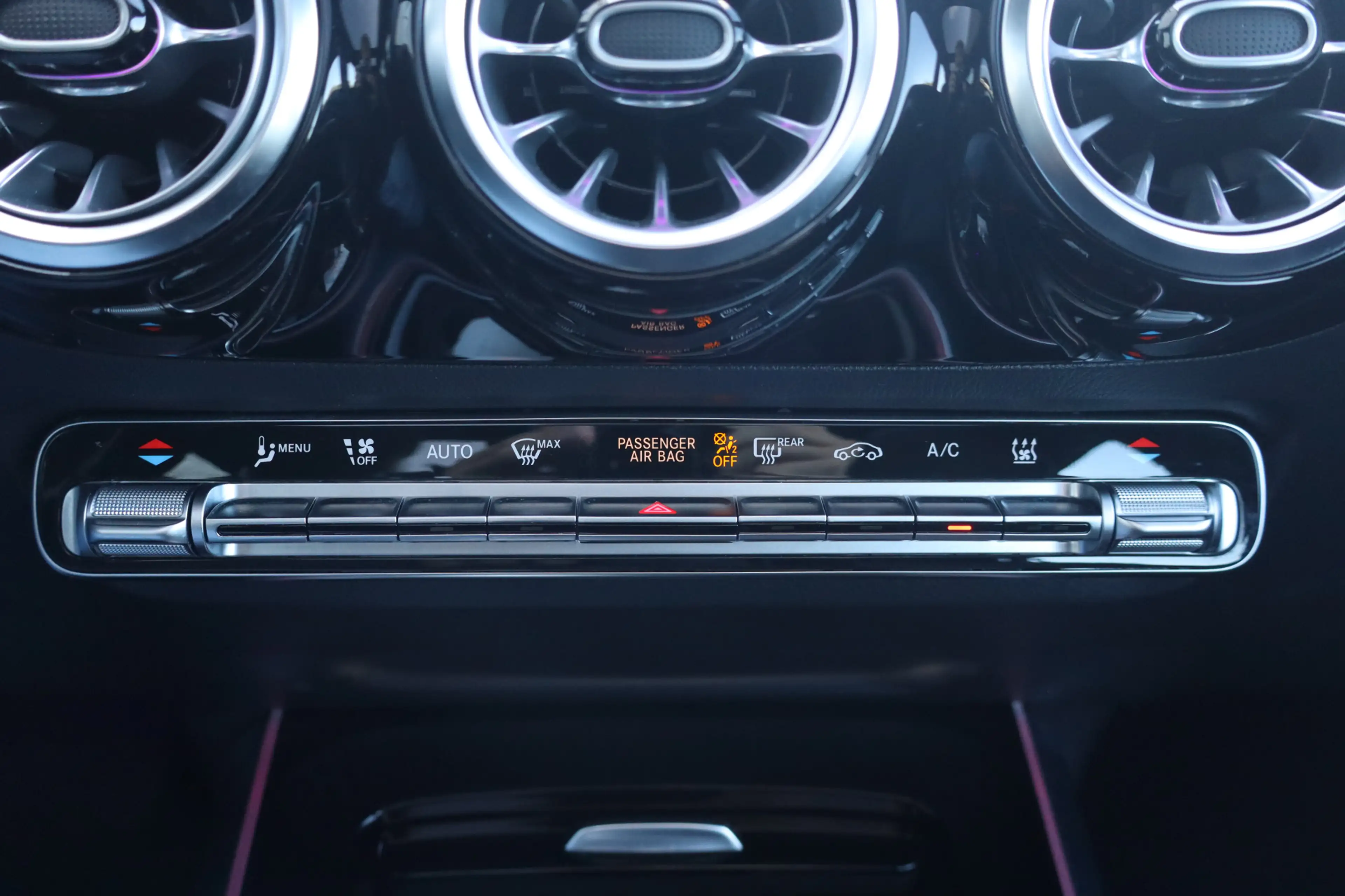 Mercedes-Benz EQA 250 Business Solution Luxury 67 kWh - NL- Auto!! Pano — photo 29