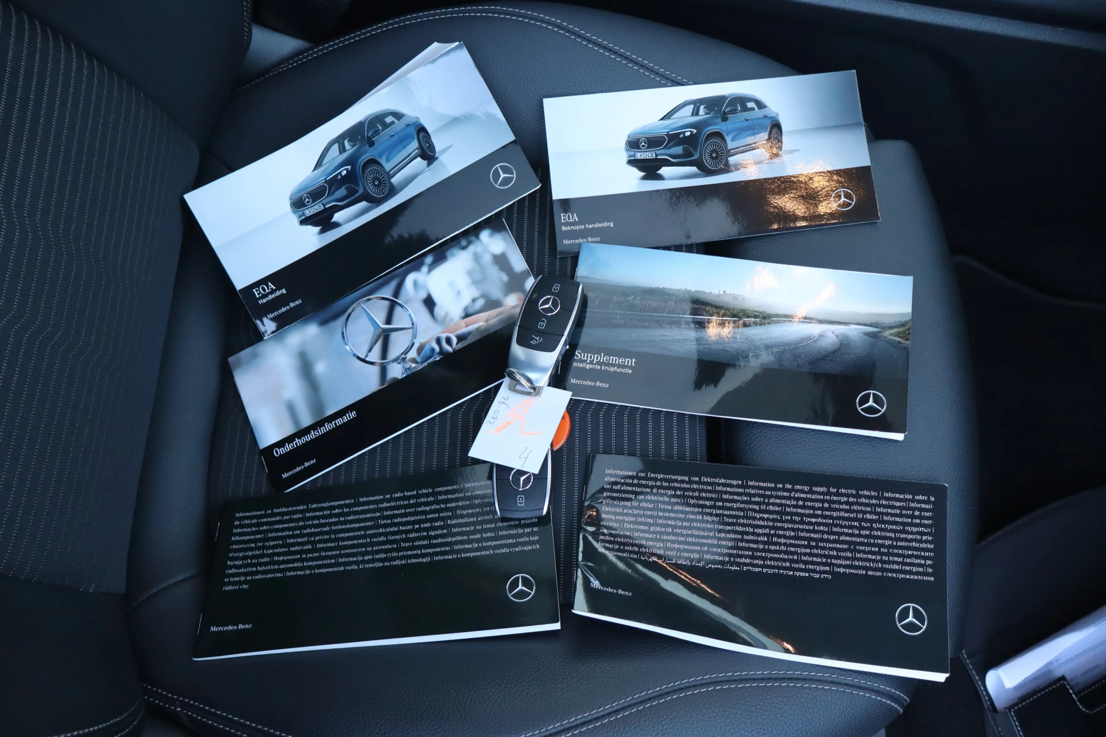 Mercedes-Benz EQA 250 Business Solution Luxury 67 kWh - NL- Auto!! Pano — photo 41