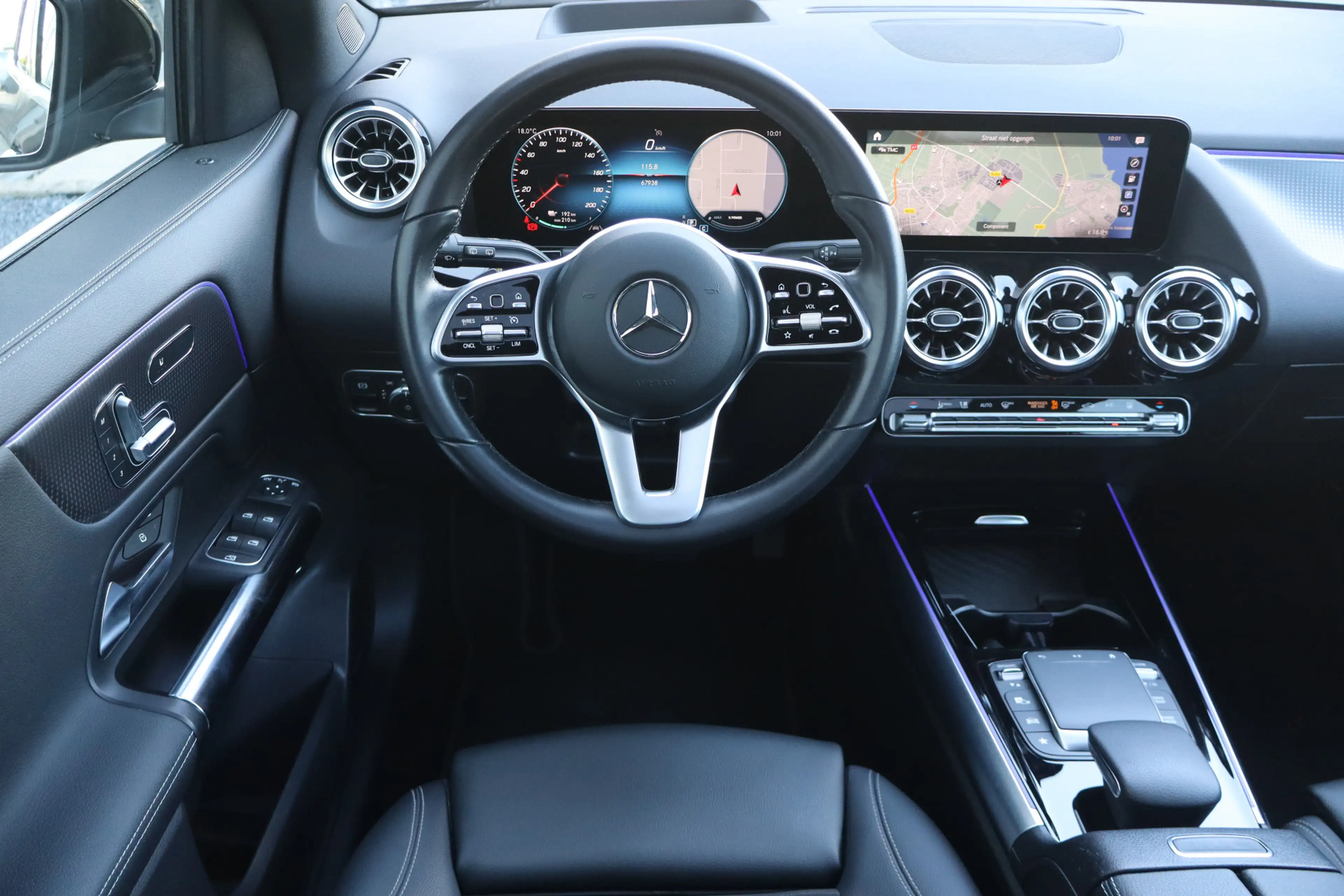 Mercedes-Benz EQA 250 Business Solution Luxury 67 kWh - NL- Auto!! Pano — photo 6