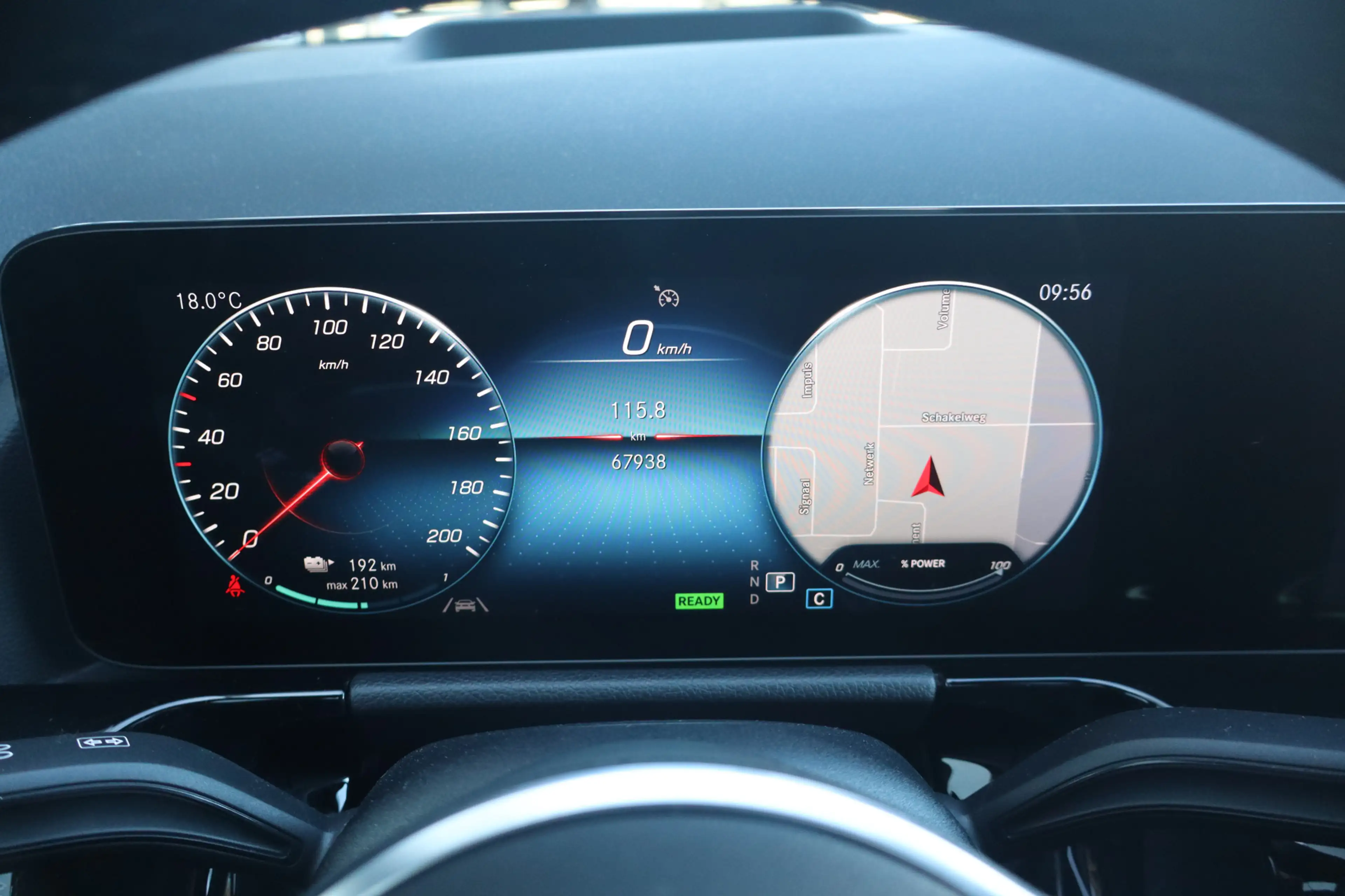 Mercedes-Benz EQA 250 Business Solution Luxury 67 kWh - NL- Auto!! Pano — photo 7