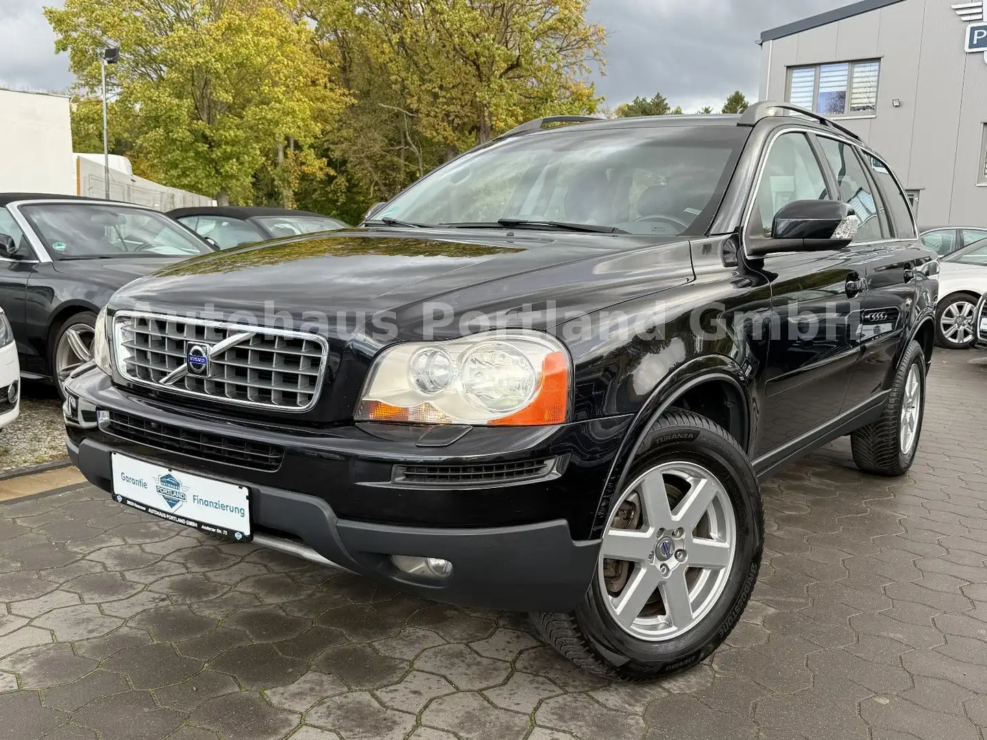 Volvo XC90 D5 Momentum/7-Sitzer/S-Heft/Standhzg/Xenon Schwarz - 2