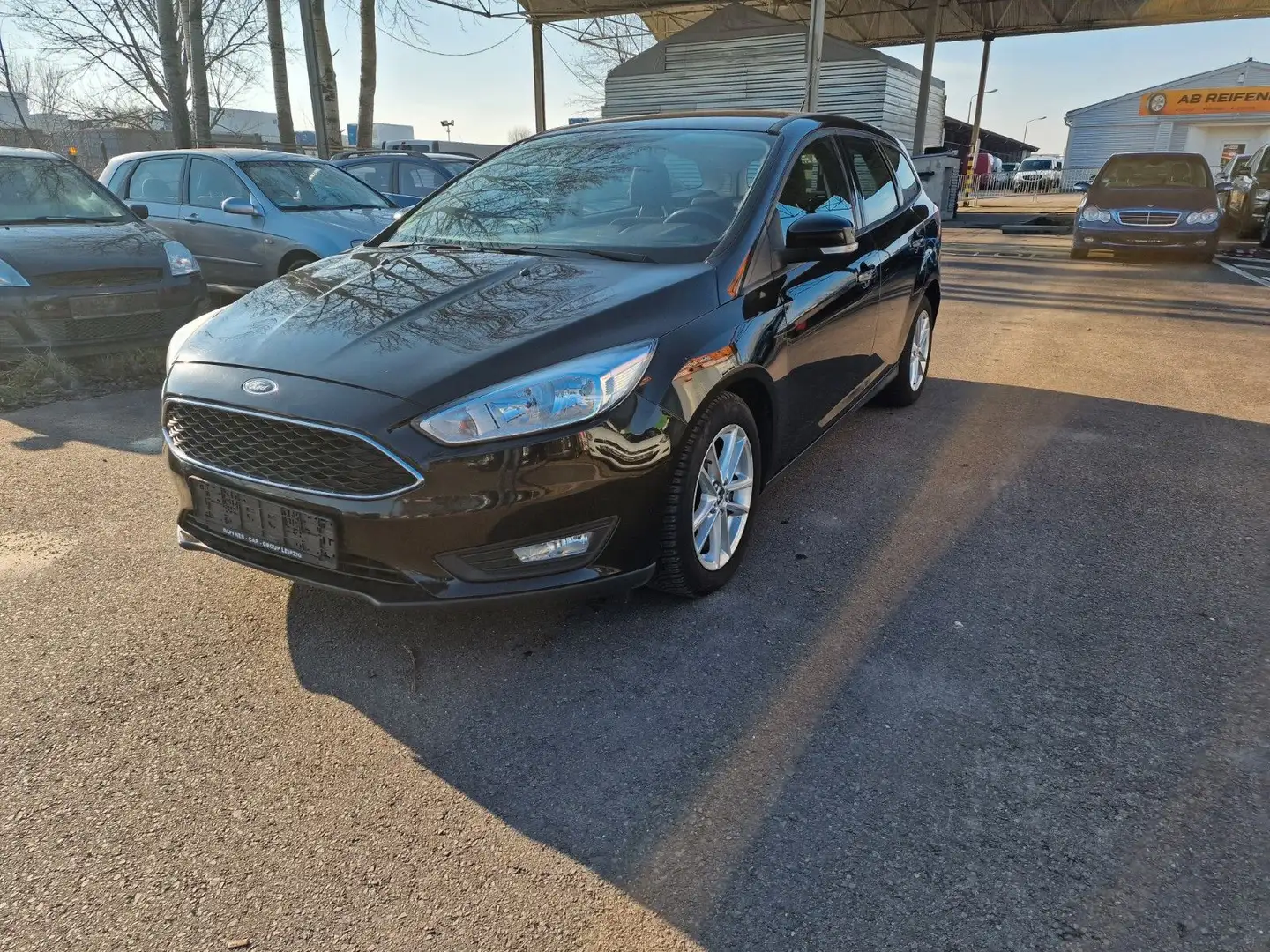 Ford Focus Turnier Business Schwarz - 2