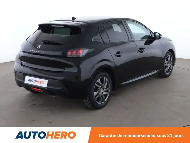 Peugeot 208 view 6