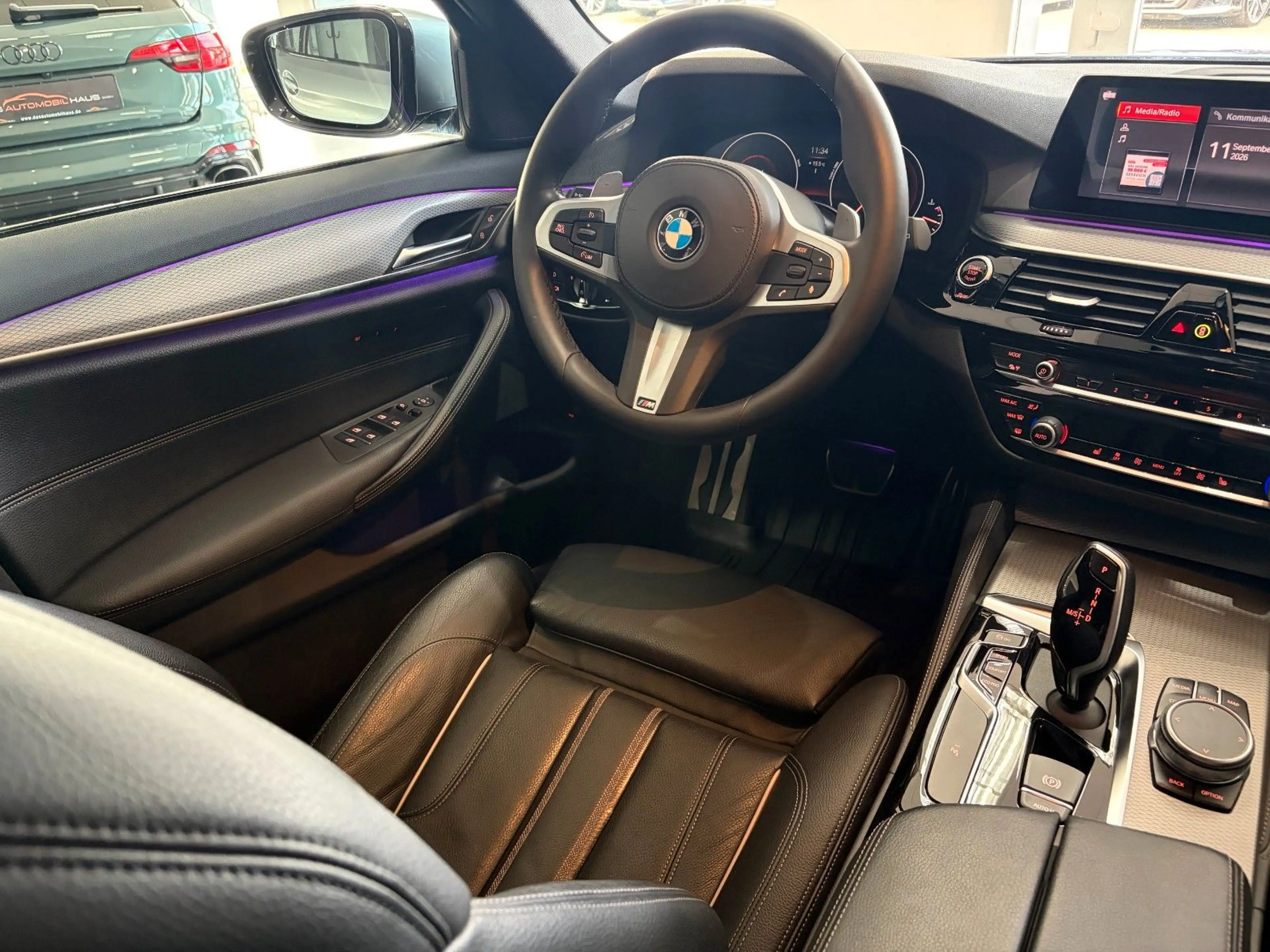 BMW 520 i M Sport*LED*Leder*LiveCockpit*Hifi*Kamera — photo 13