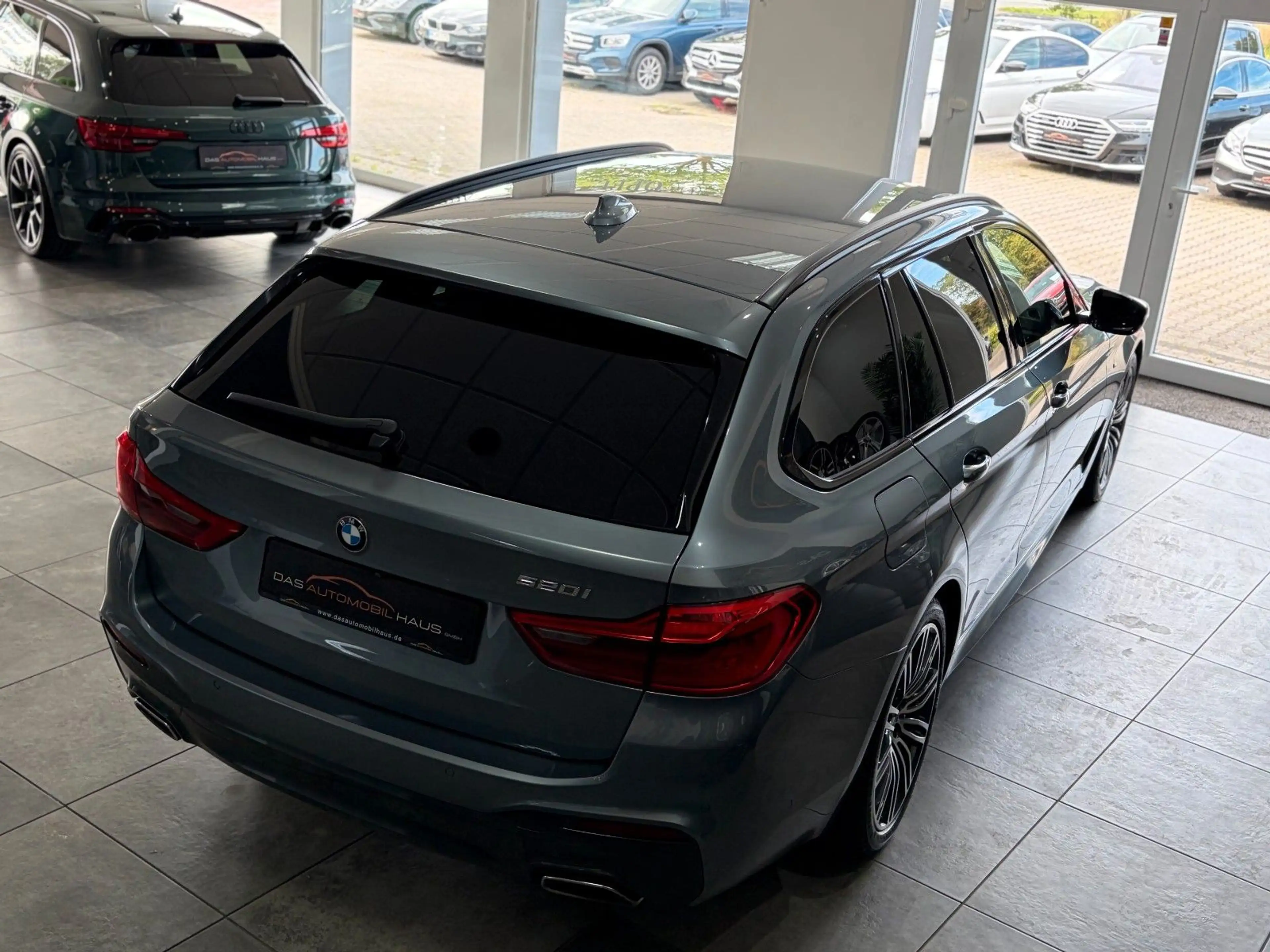 BMW 520 i M Sport*LED*Leder*LiveCockpit*Hifi*Kamera — photo 9