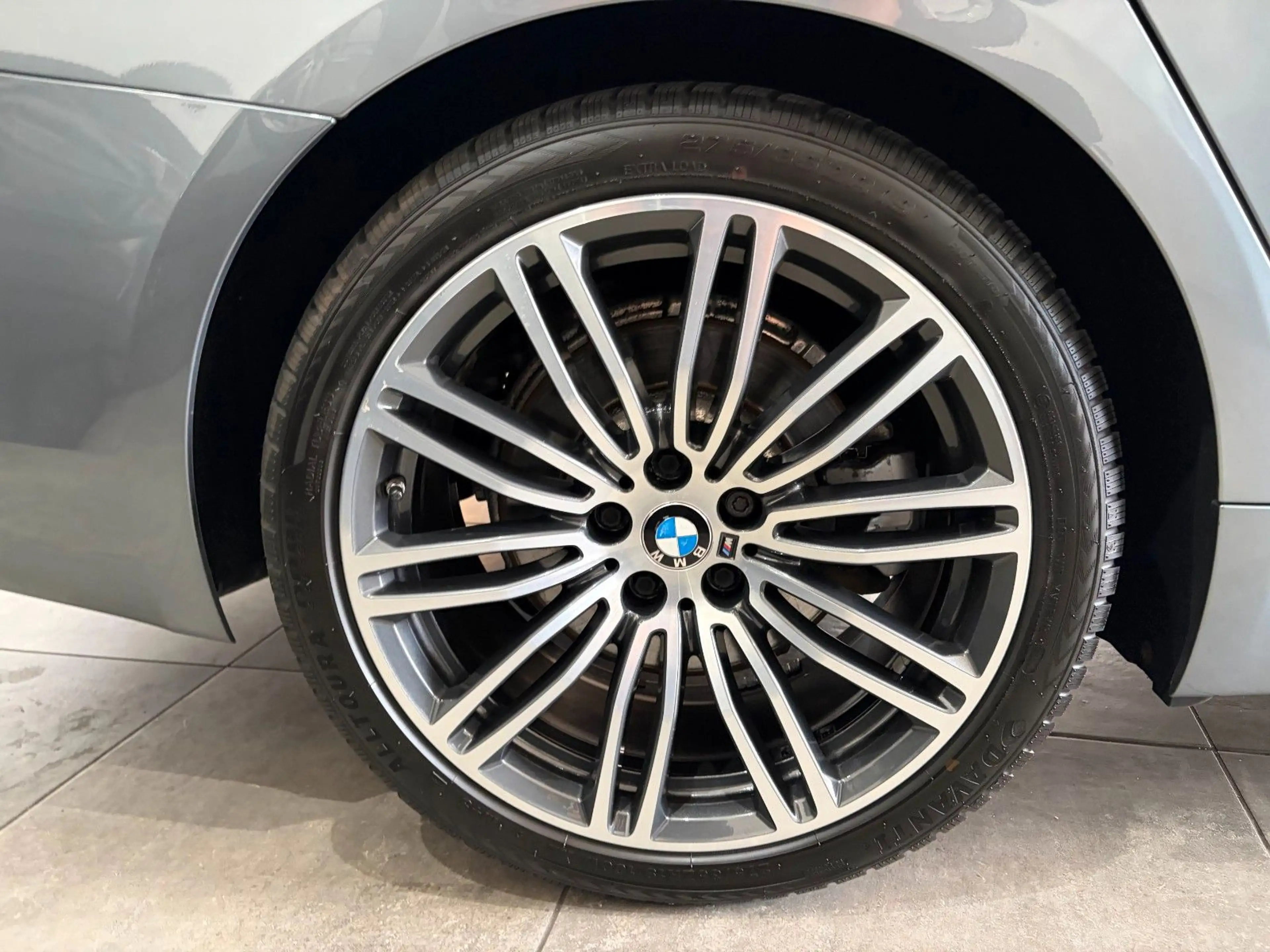 BMW 520 i M Sport*LED*Leder*LiveCockpit*Hifi*Kamera — photo 21