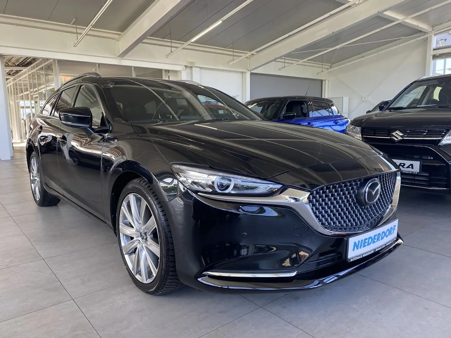 Mazda 6 Kombi 2.5 Takumi GLASSCHIEBEDACH, ALLWETTER Schwarz - 1