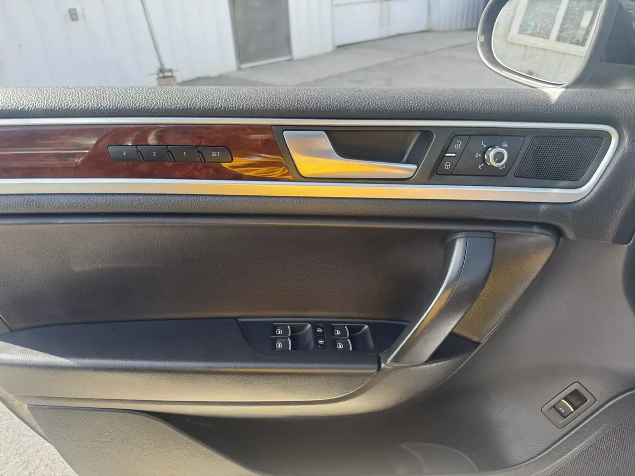 Volkswagen Touareg снимка Volkswagen Touareg