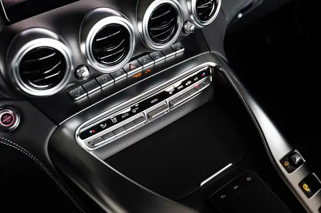 Mercedes-Benz Amg GT view 9