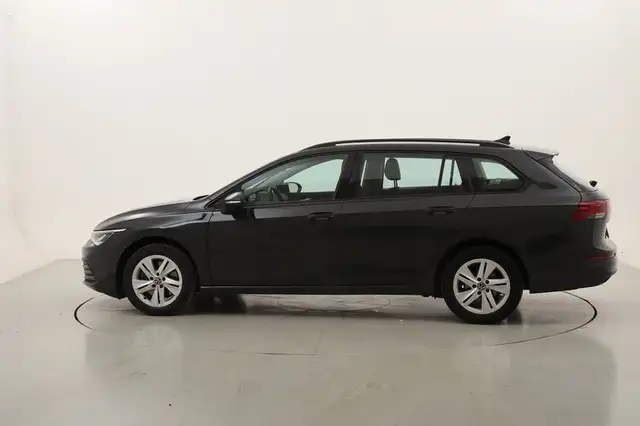 Volkswagen Golf view 2