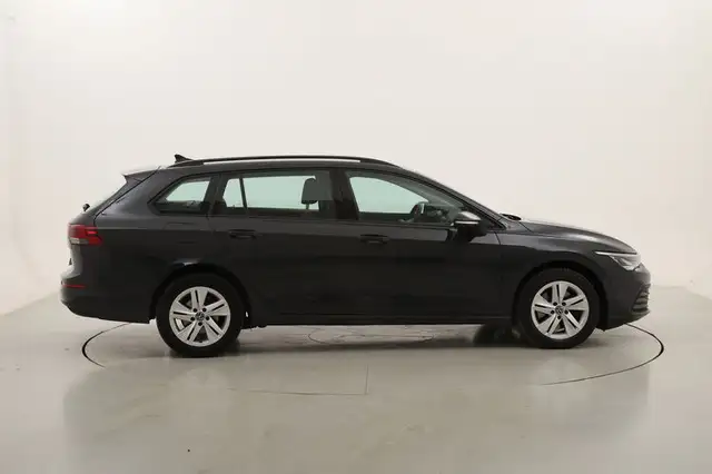 Volkswagen Golf view 6