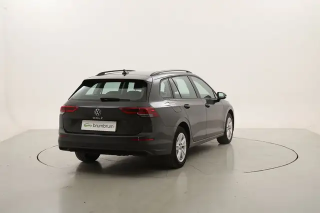Volkswagen Golf view 5
