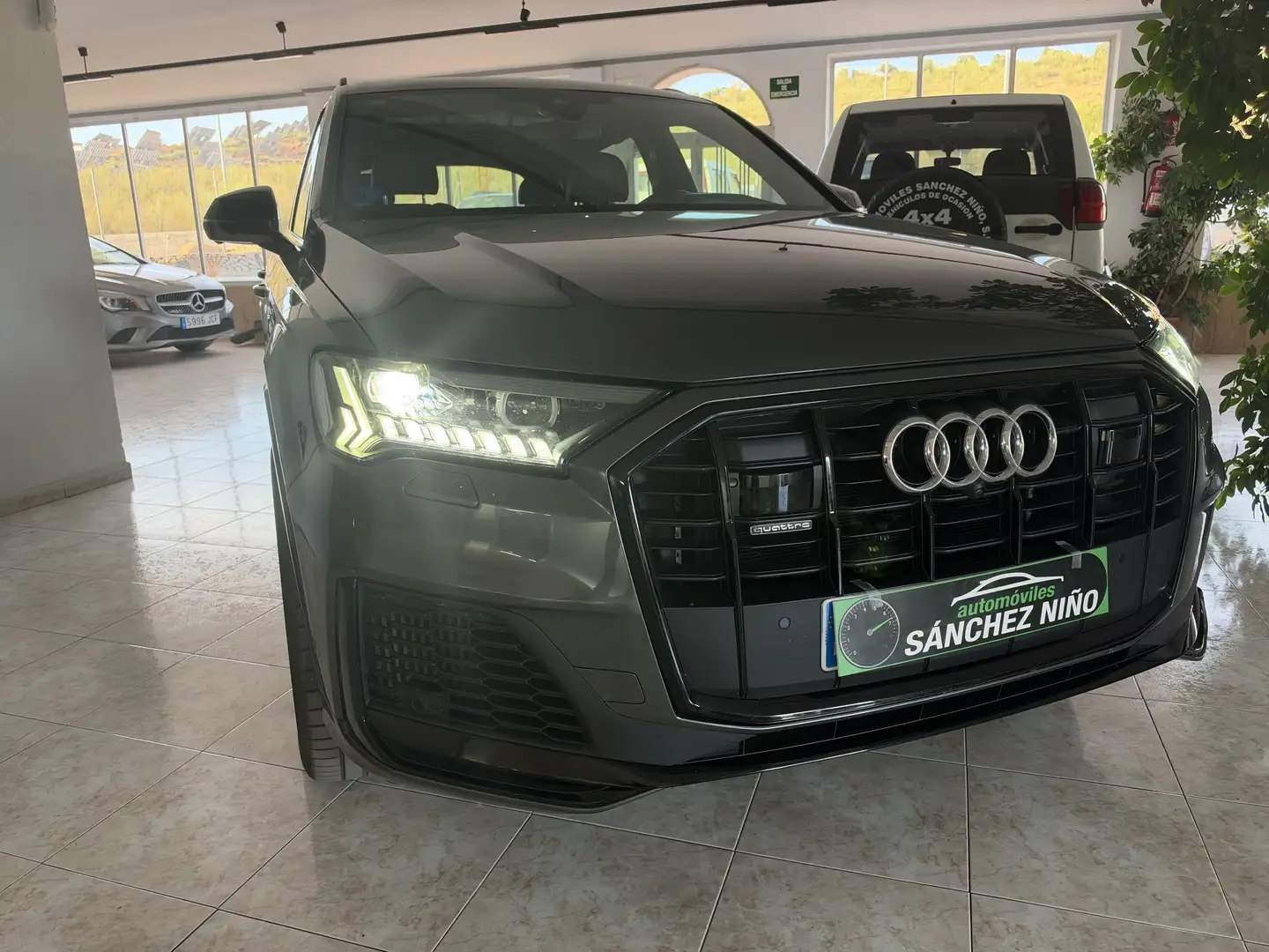 Audi Q7 60 TFSIe S line quattro tiptronic Gris - 2