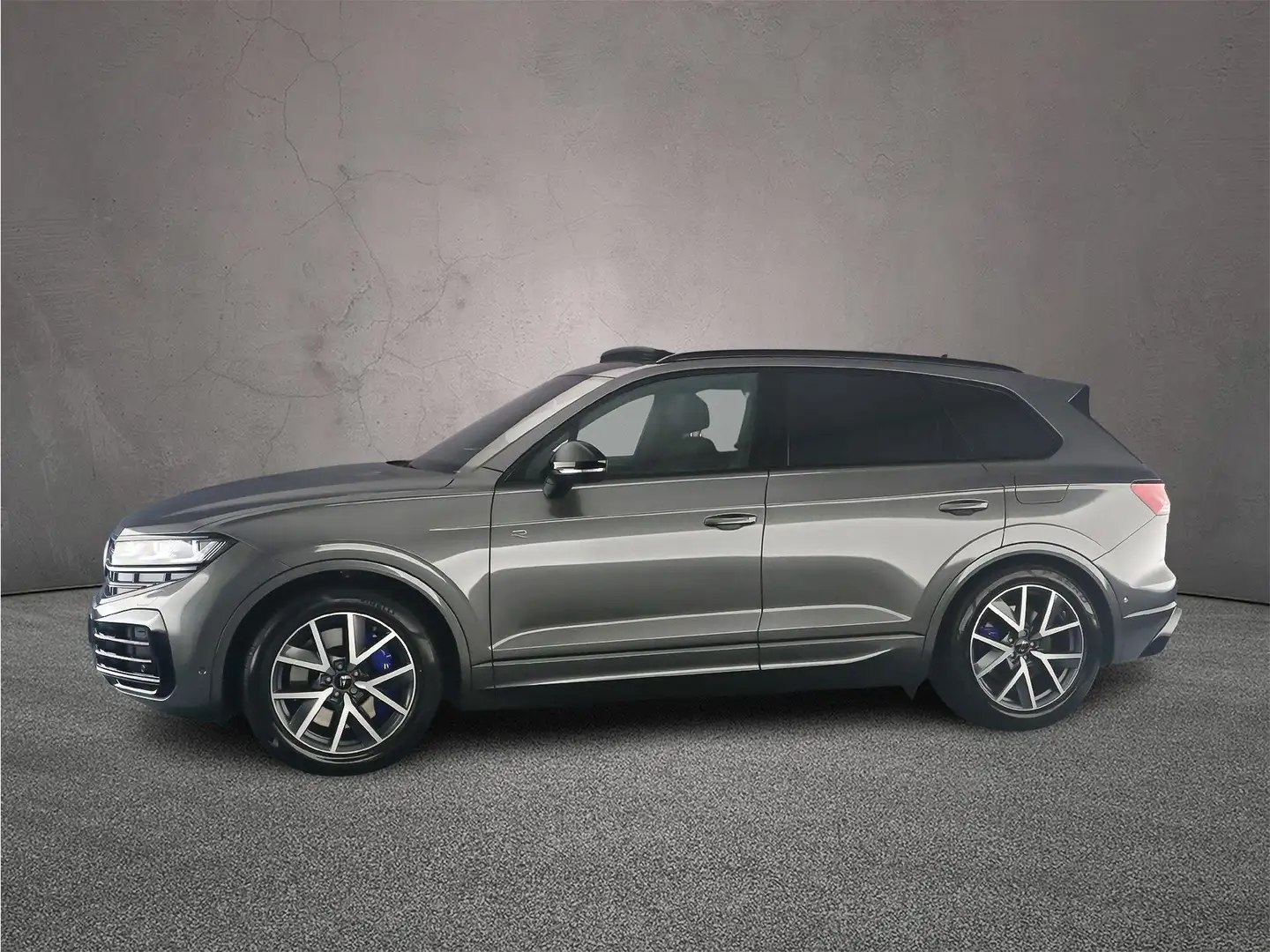 Volkswagen Touareg R Edition 3.0 TSI eHybrid 462pk Tiptronic Trekhaak Gris - 2