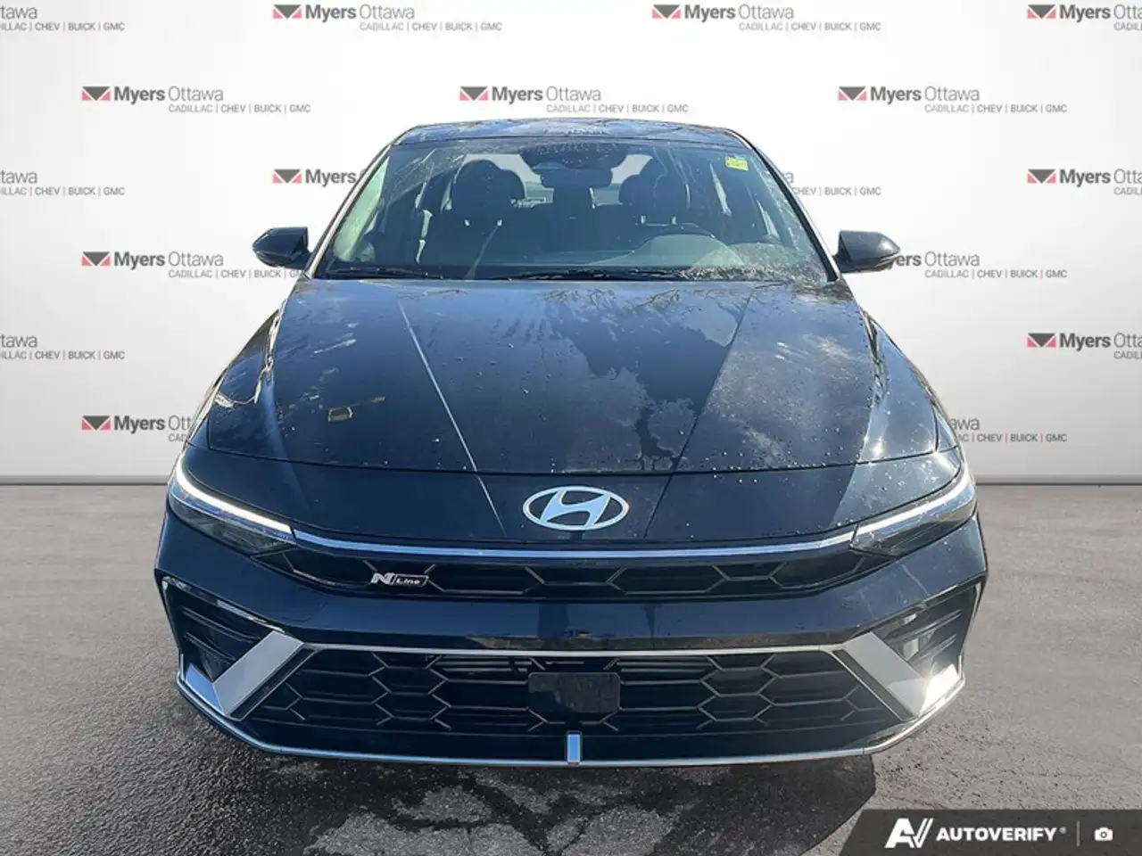Hyundai ELANTRA снимка Hyundai ELANTRA