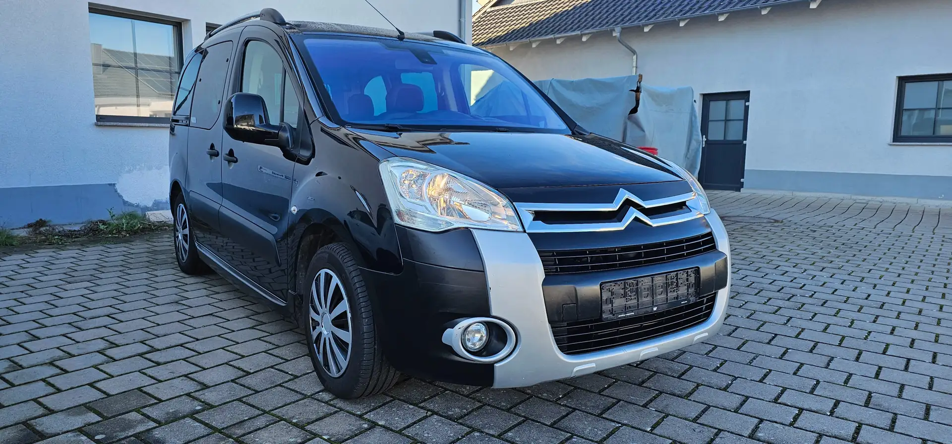 Citroen Berlingo XTR/Klima/2 Hand/Tüv 02/27 Schwarz - 1