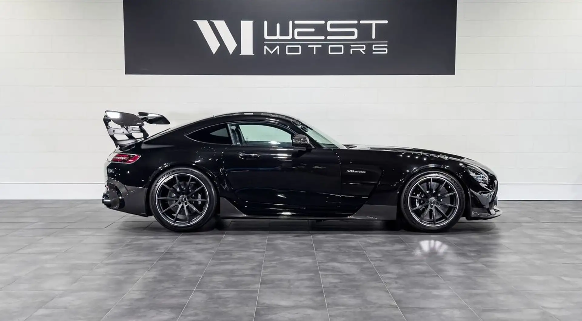 벤츠 AMG GT 4-Door Coupe 63 S 2022 검정 사진 3