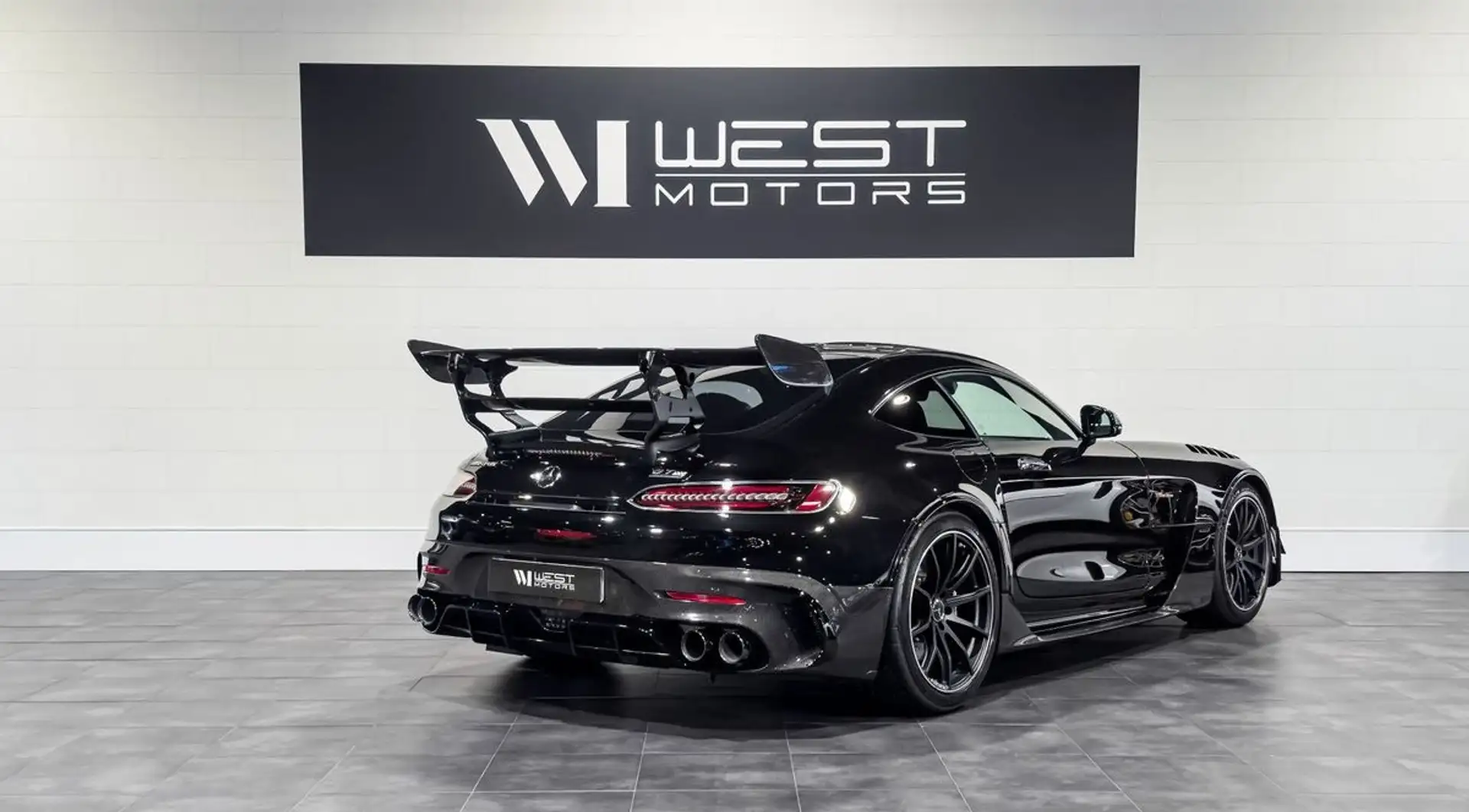 벤츠 AMG GT 4-Door Coupe 63 S 2022 검정 사진 4
