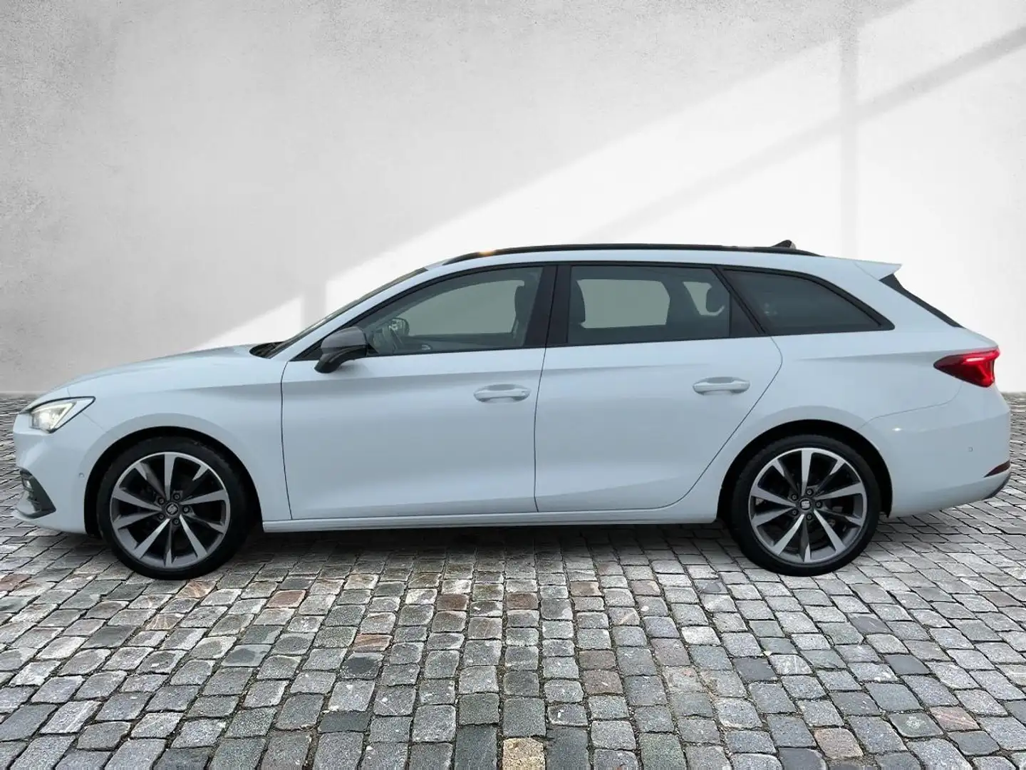 SEAT Leon FR 1.5 16V TSI ACT DAB #NAVI #S&S Weiß - 2