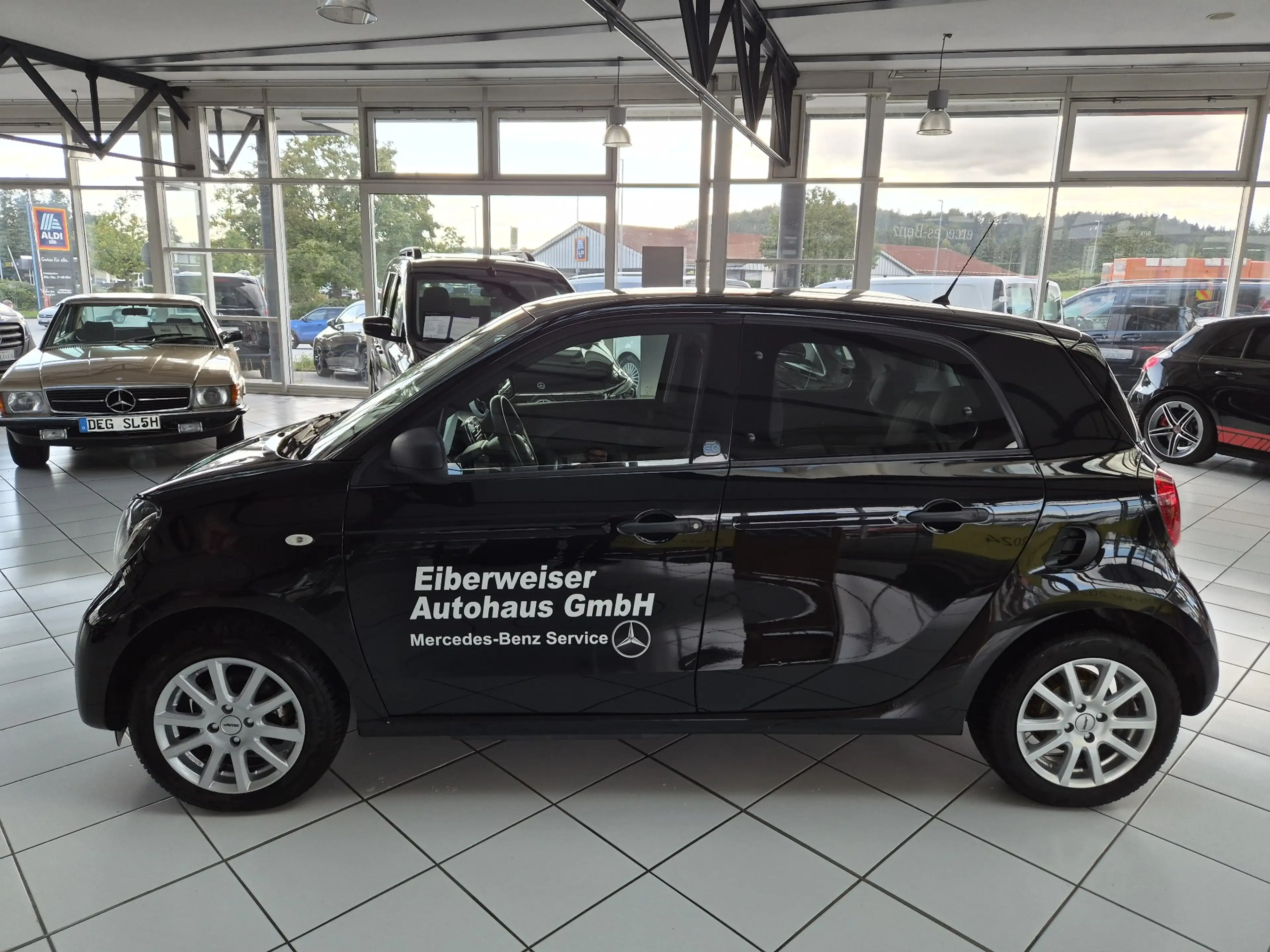 smart forFour electric drive / EQ — photo 4