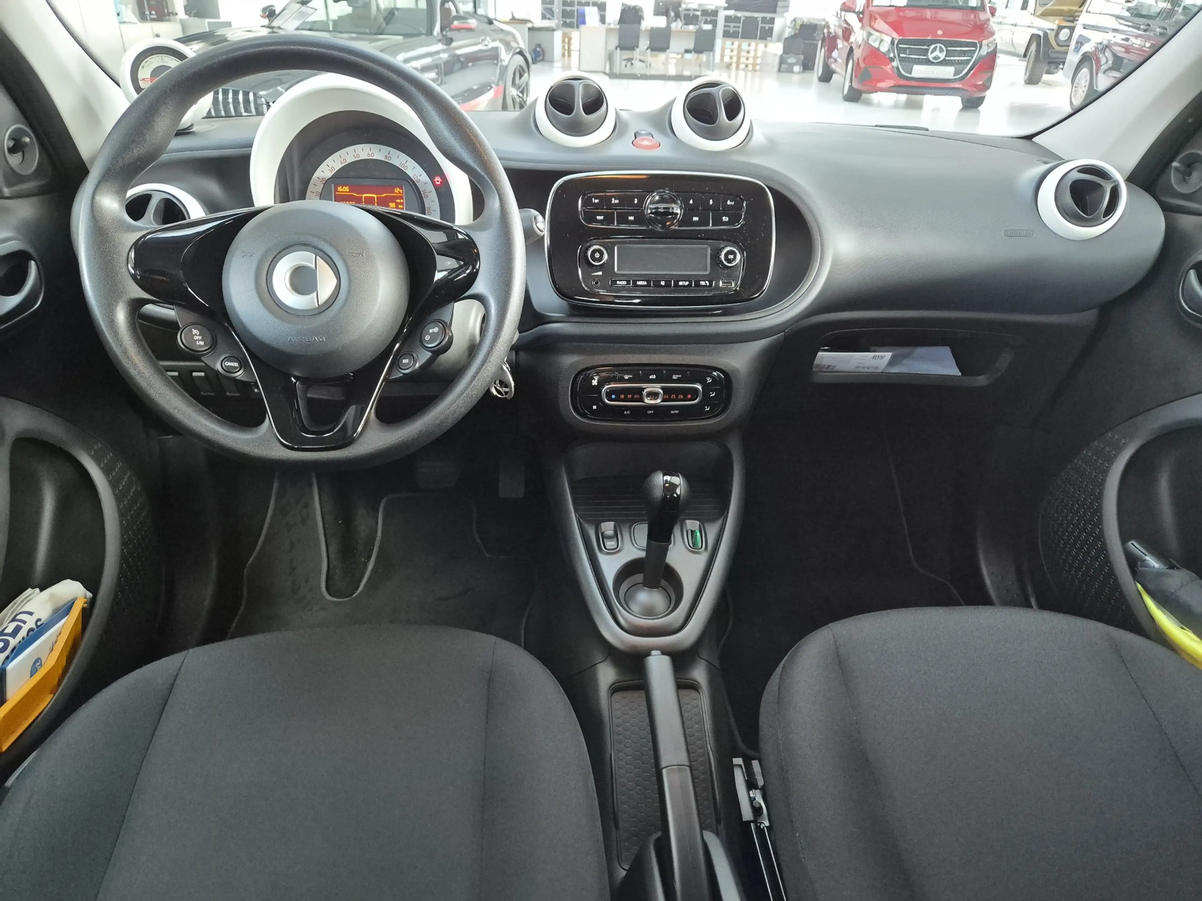smart forFour electric drive / EQ — photo 8