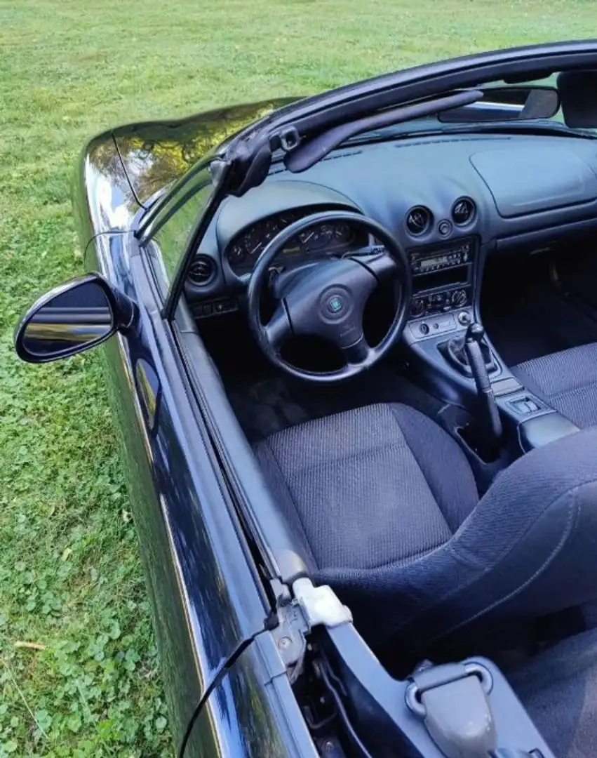 Mazda MX-5 MX-5 1,8i-16V Schwarz - 2