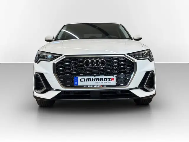 Audi Q3 view 2