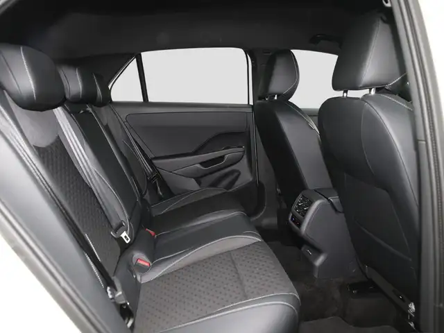 Volkswagen T-Roc view 12