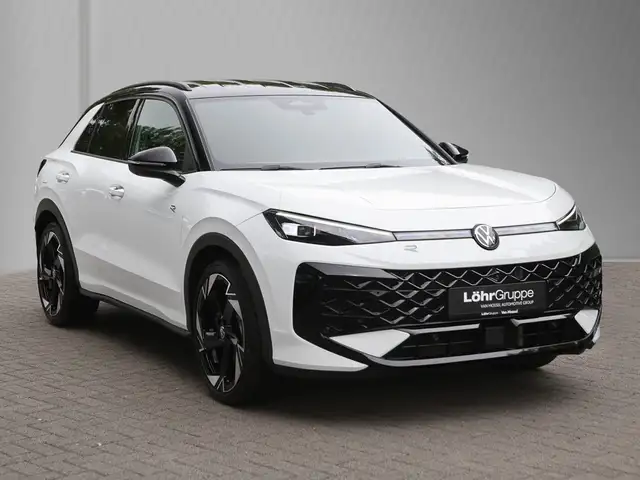 Volkswagen T-Roc view 5