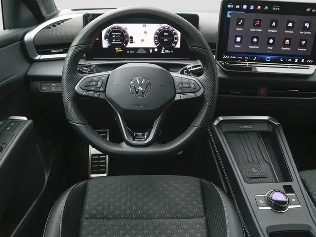 Volkswagen T-Roc view 14