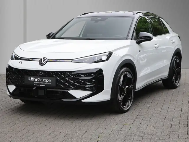 Volkswagen T-Roc view 4