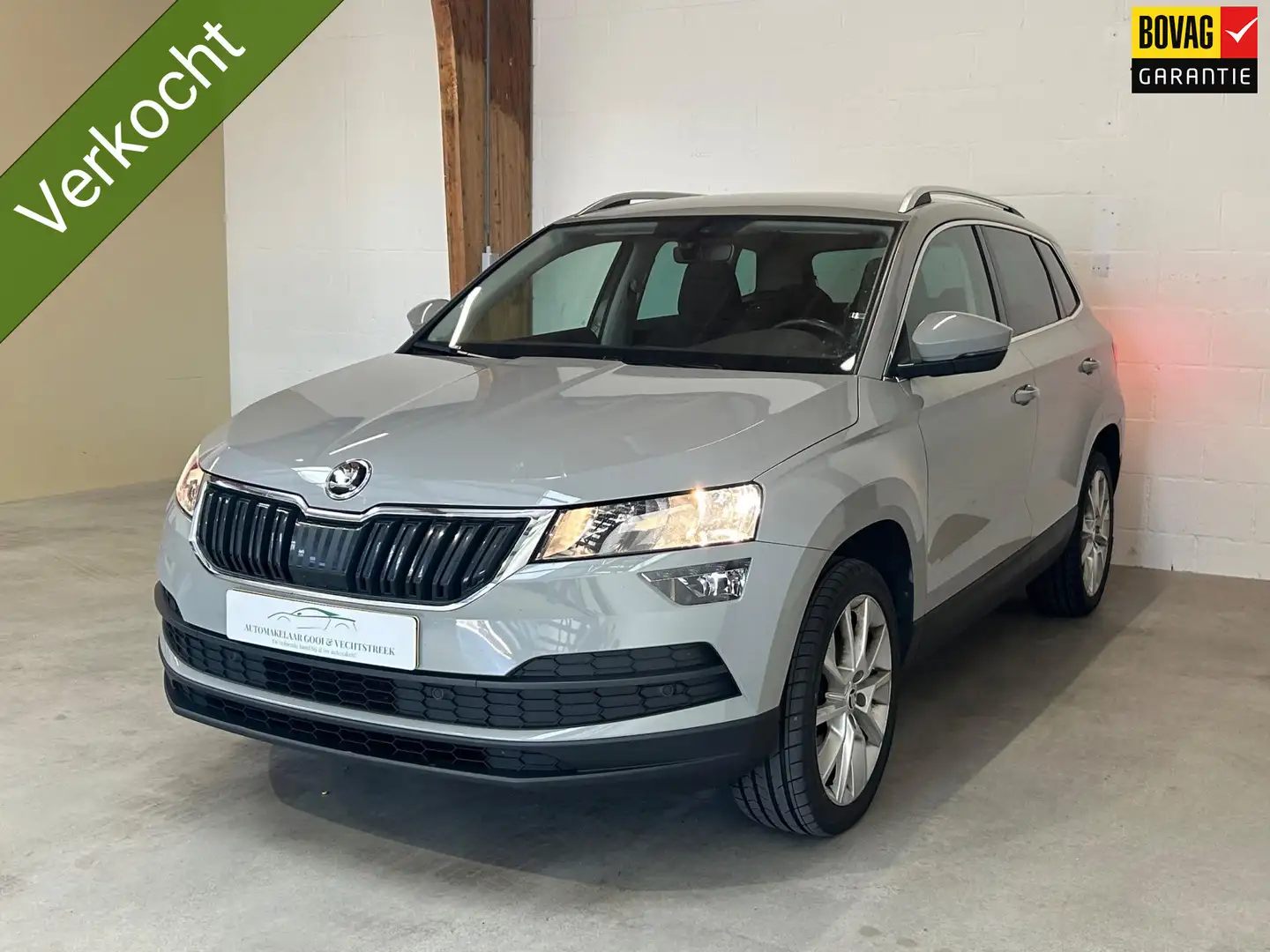 Skoda Karoq 1.6 TDI Clever Edition - CarPlay - Navi - Cruise Grey - 1