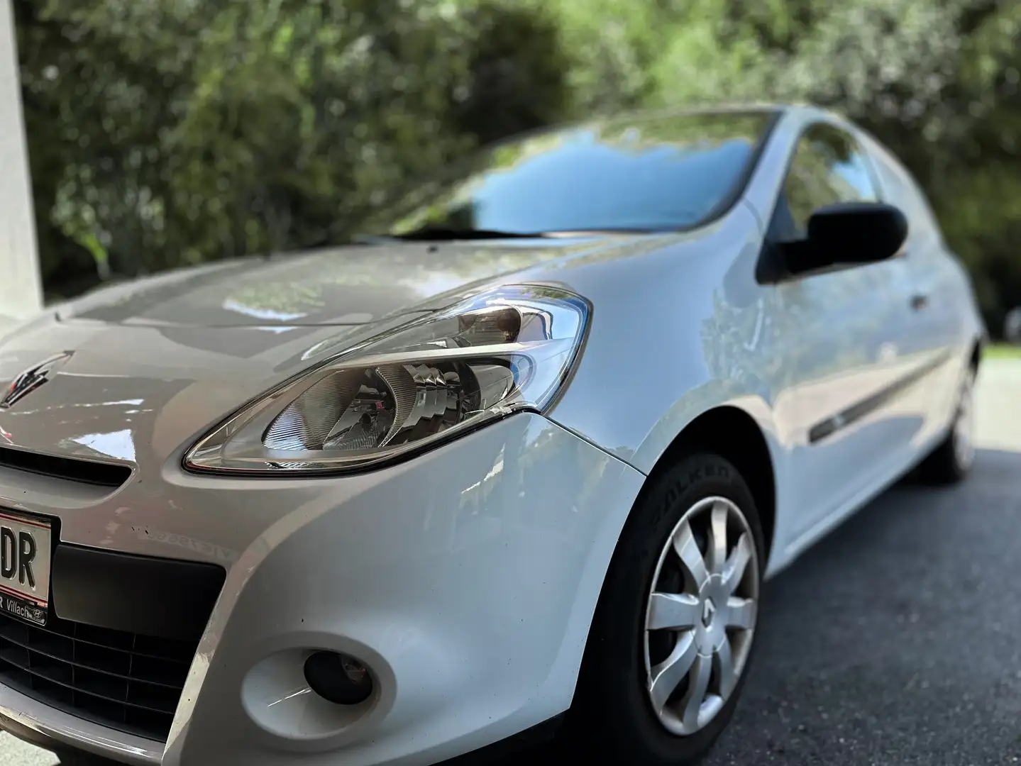 Renault Clio Express 1,2 16V Weiß - 1