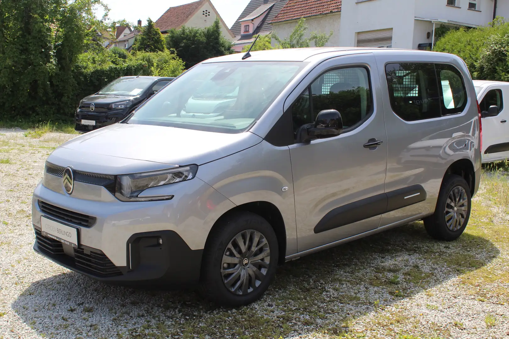 Citroen Berlingo MPV M BlueHDi 130 S&S EAT8 Plus Silber - 2
