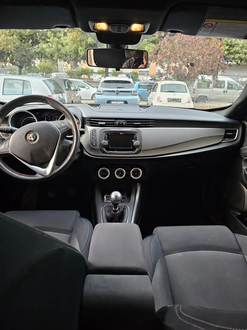 Alfa Romeo Giulietta 1.6 jtdm(2) Exclusive Rosso - 2