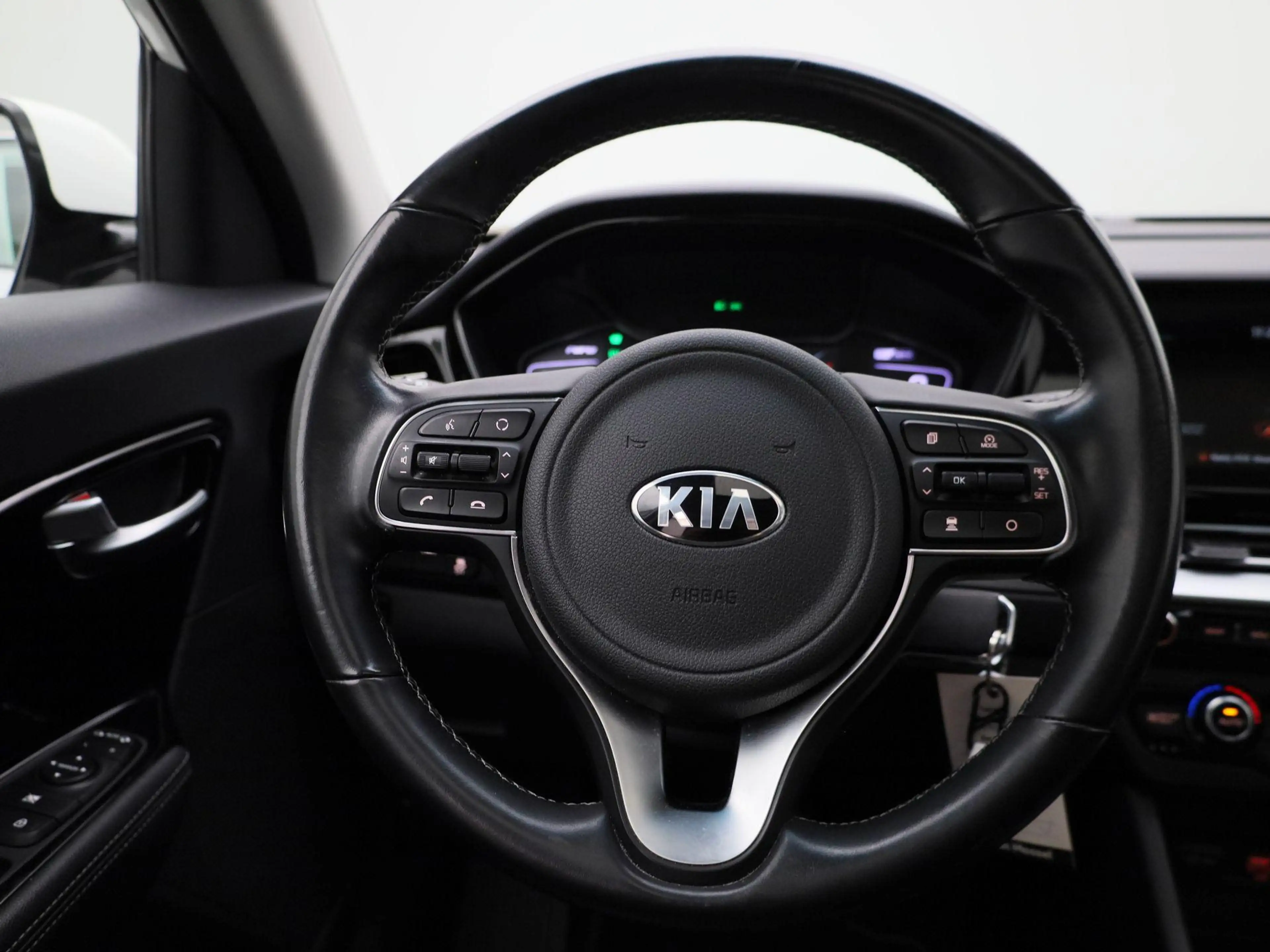 Kia Niro 1.6 GDi Hybrid DynamicLine | TREKHAAK | SCHUIF-KAN — photo 7