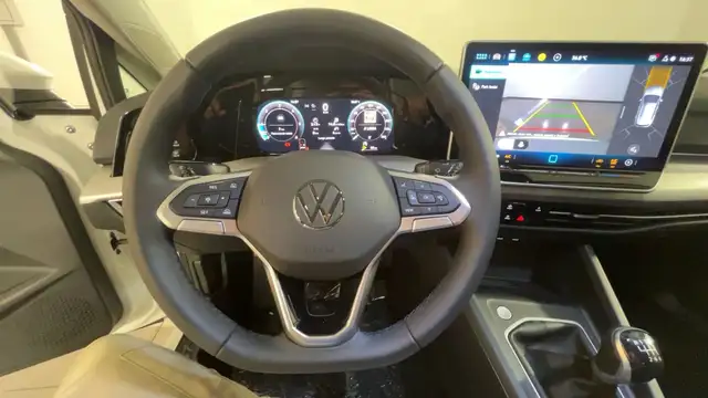 Volkswagen Golf view 12