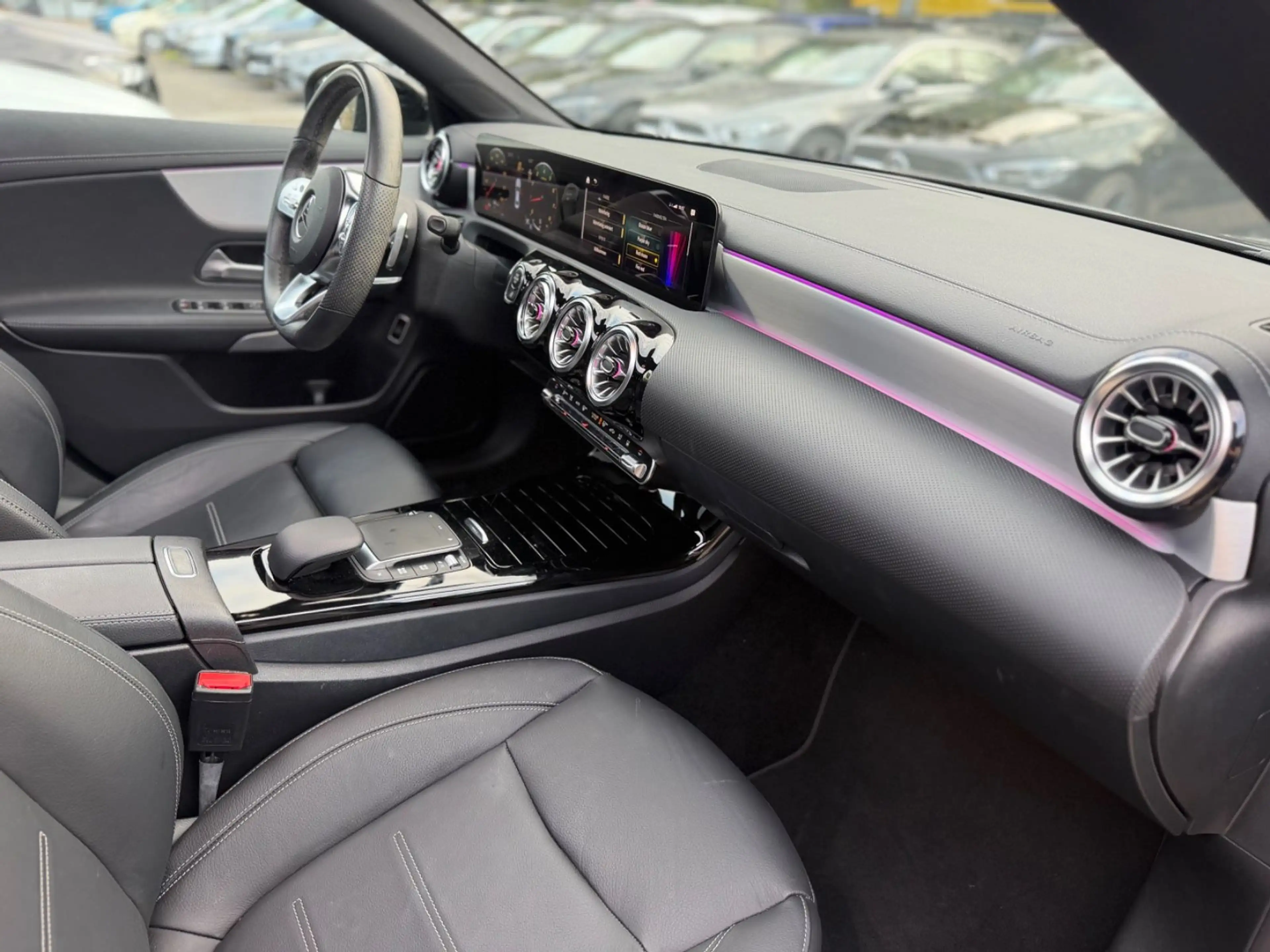 Mercedes-Benz CLA 200 AMG/Night/Pano/ACC/Apple/Ambiente/keyles — photo 12