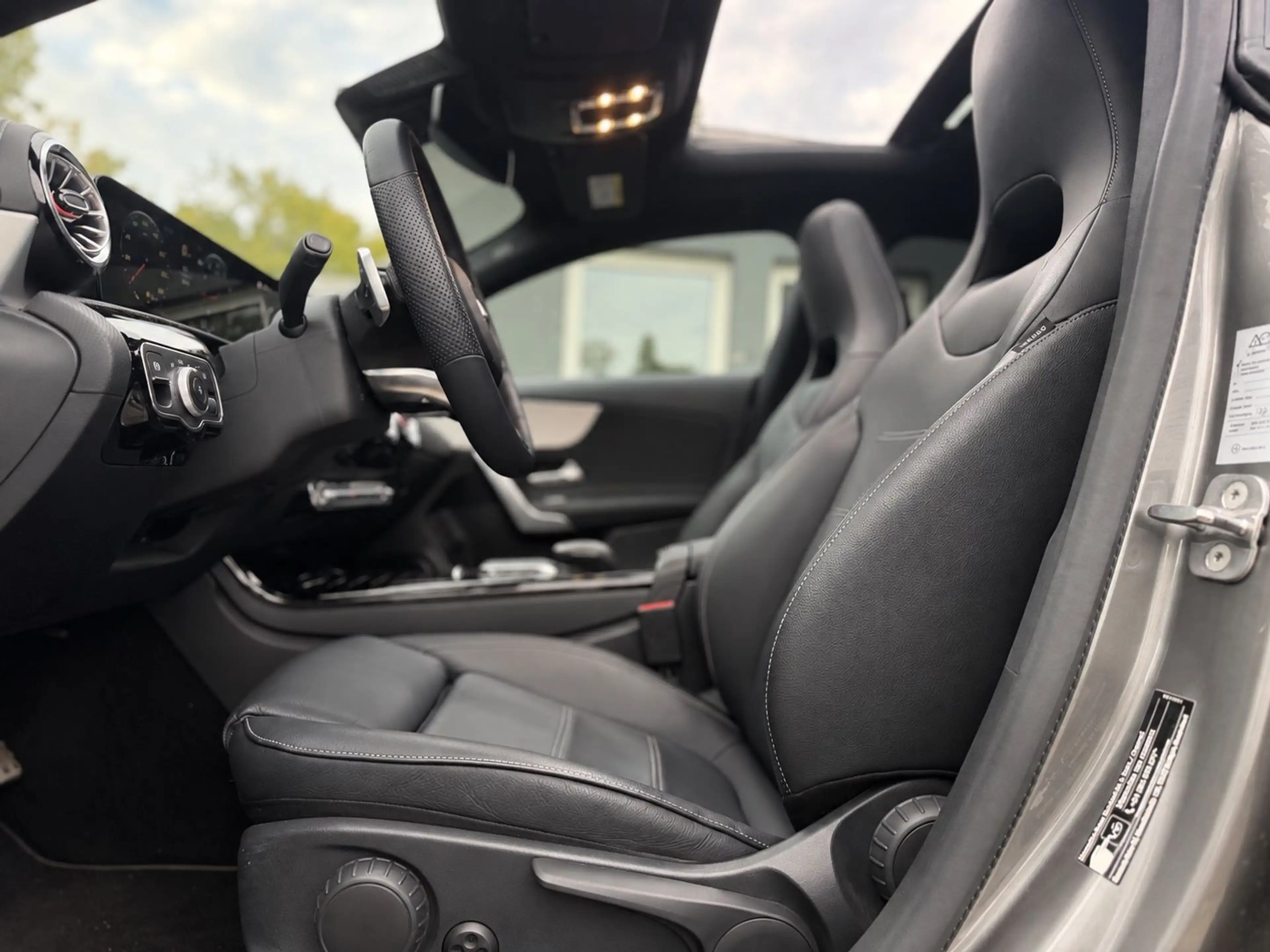 Mercedes-Benz CLA 200 AMG/Night/Pano/ACC/Apple/Ambiente/keyles — photo 9