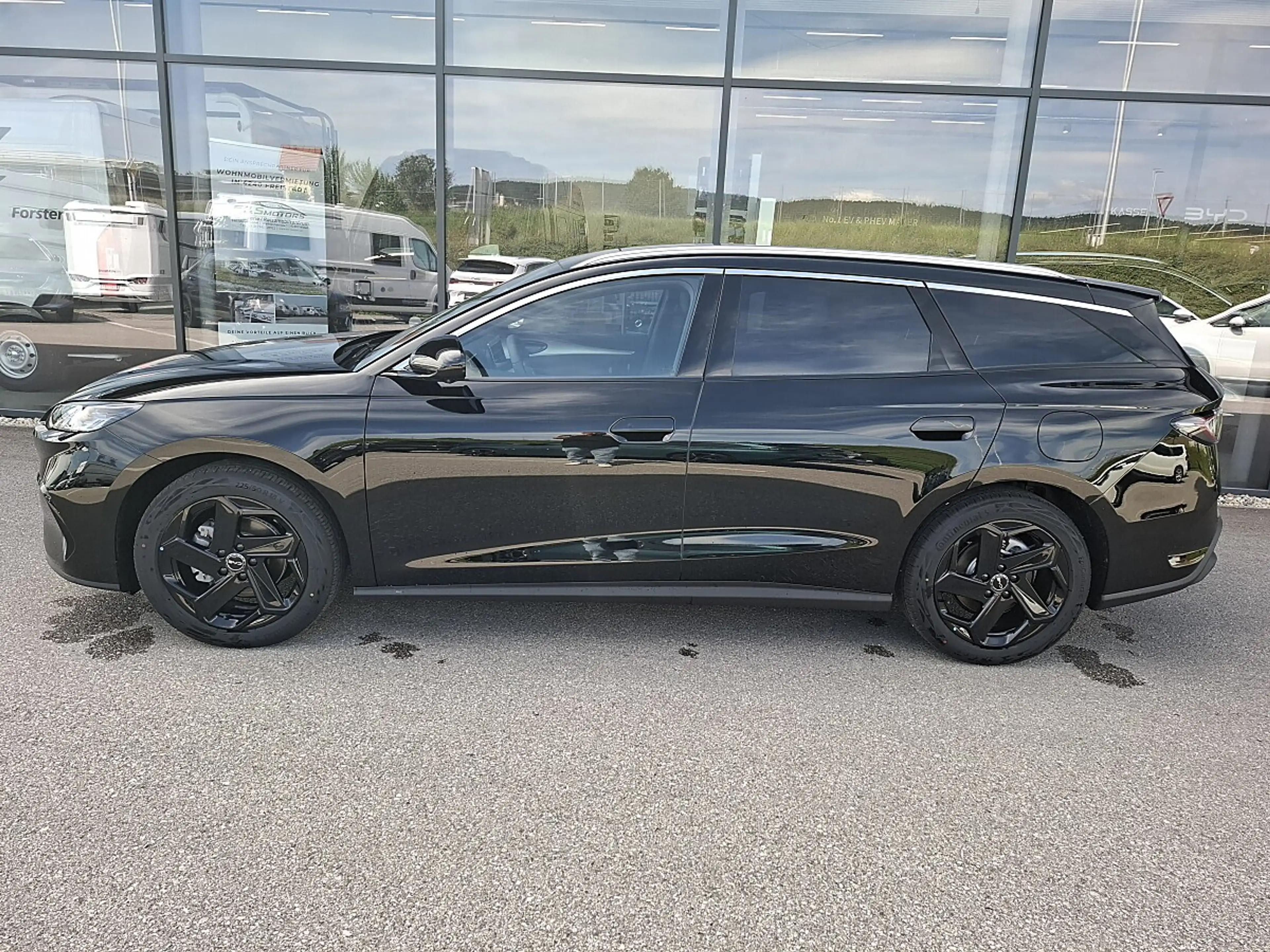 BYD Seal 6 DM-i Touring PHEV 19kWh Comfort Österreich Paket — photo 2