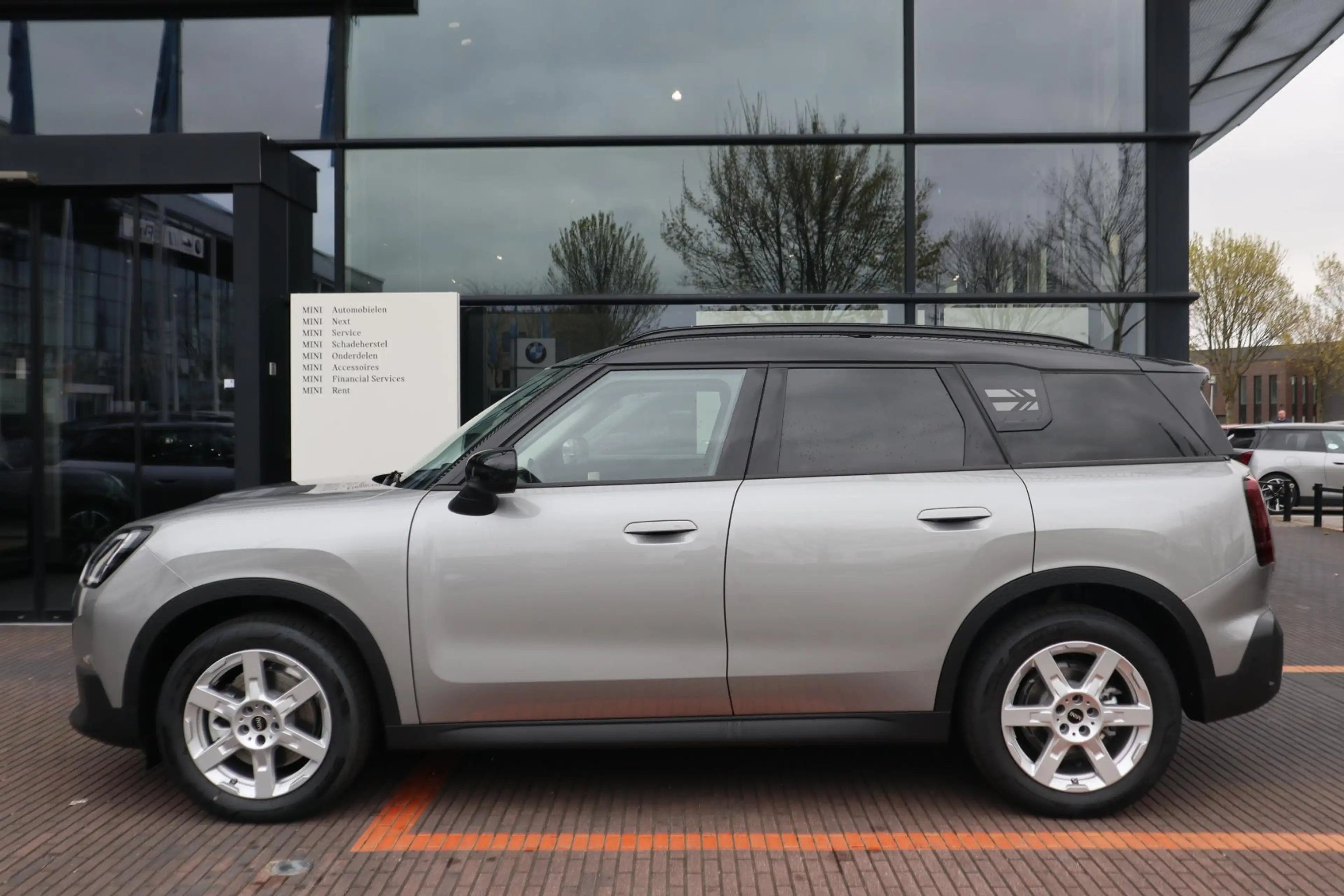 MINI Countryman C | Classic Trim + Package M — photo 7
