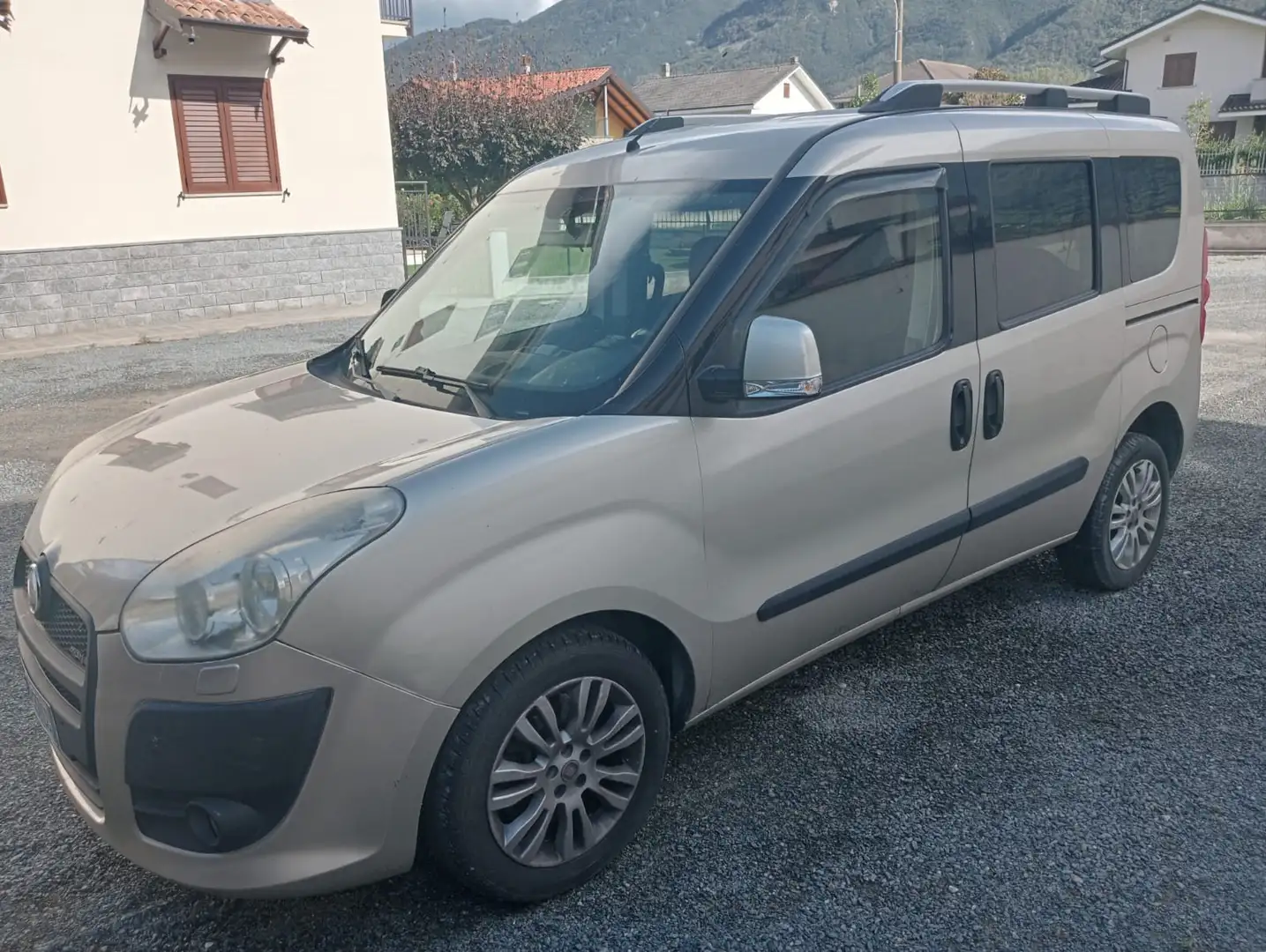 Fiat Doblo 1.6 mjt 16v Emotion - 1