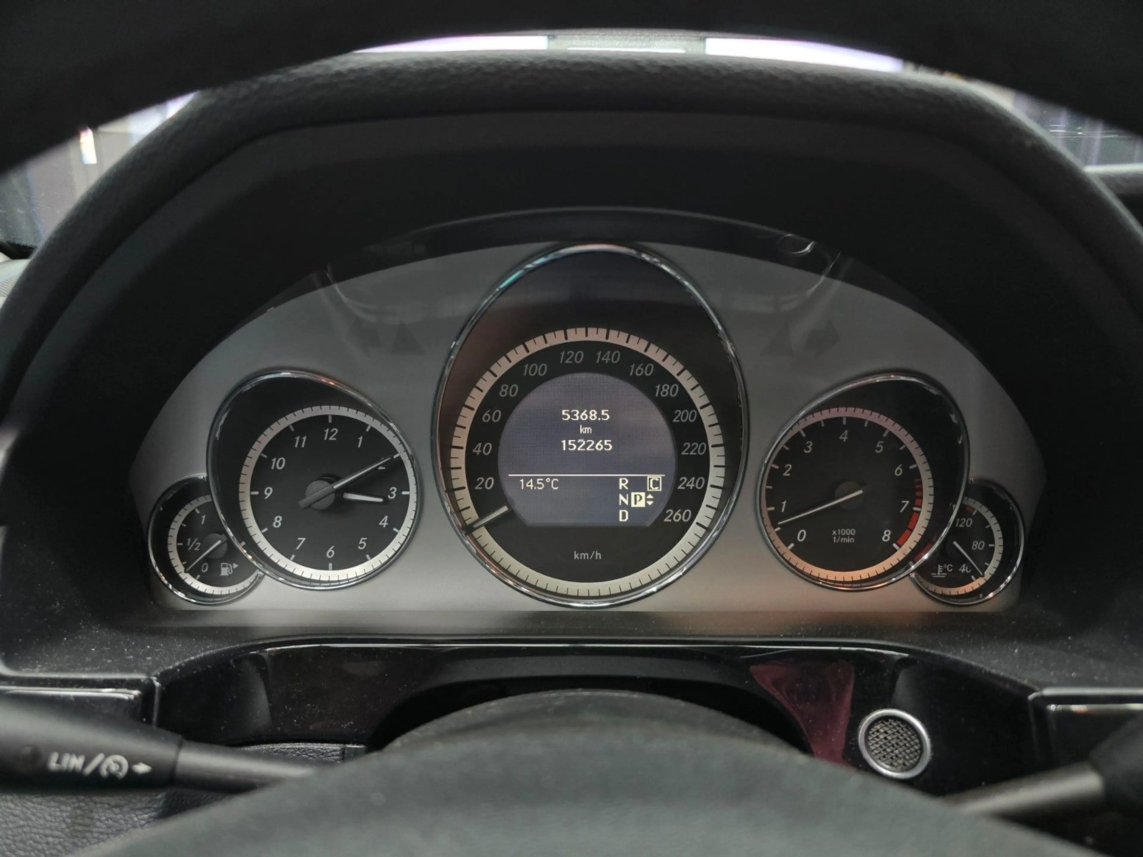 Mercedes-Benz E 350 CGI BlueEfficiency/Rü.KAMERA/NAVI/LEDER — photo 15