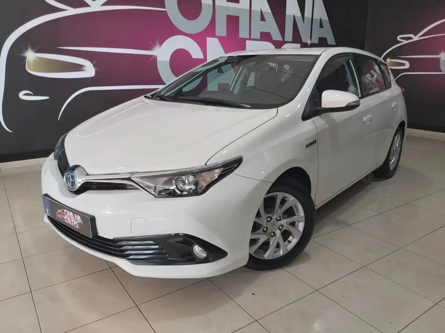 Toyota Auris hybrid 140H Active Blanco - 2